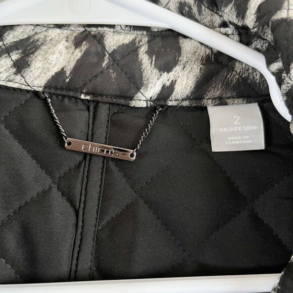 Chicos Sz 2 Large Leopard Print Snap Quilte Jacket Soft Lightweight Pockets - Picture 6 of 12